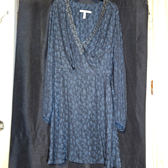 Long sleeve light MINI dress - Picture 1 of 3